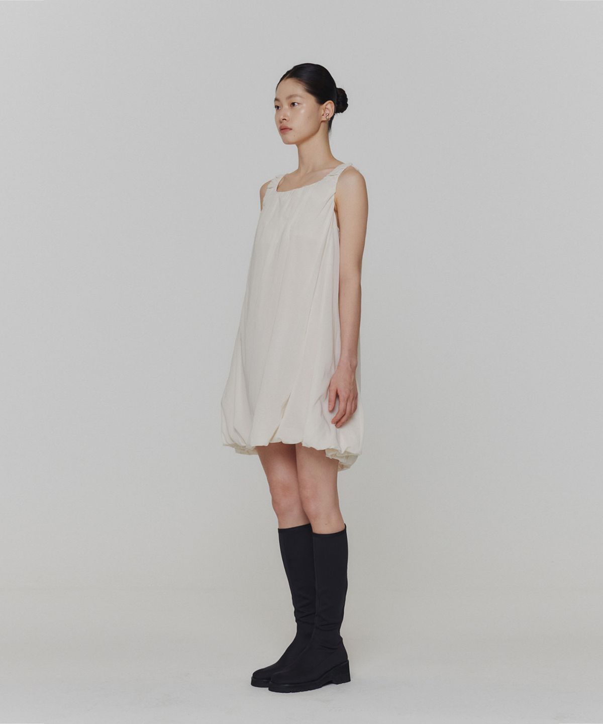 아모멘토(AMOMENTO) SHEER VOLUME MINI DRESS_IVORY