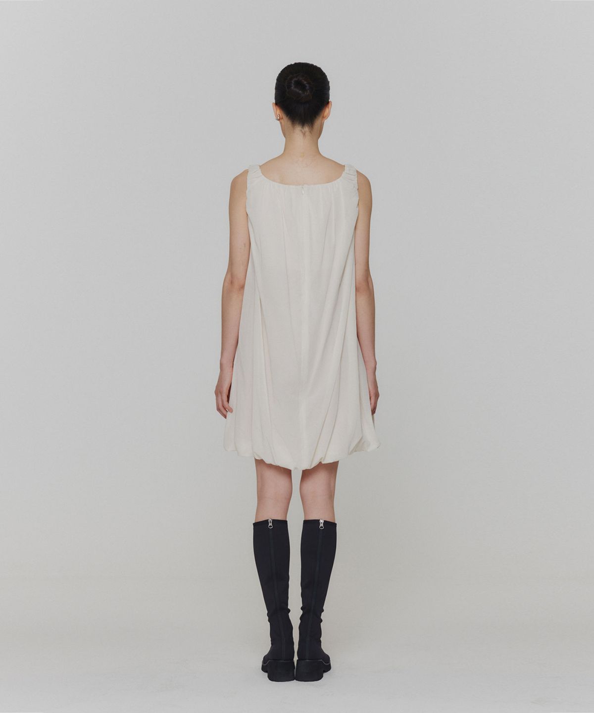 아모멘토(AMOMENTO) SHEER VOLUME MINI DRESS_IVORY