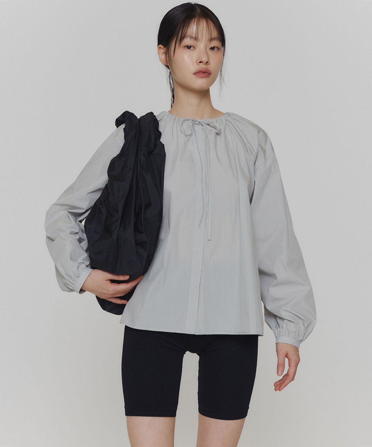 아모멘토(AMOMENTO) SHIRRING TOTE BAG_BLACK