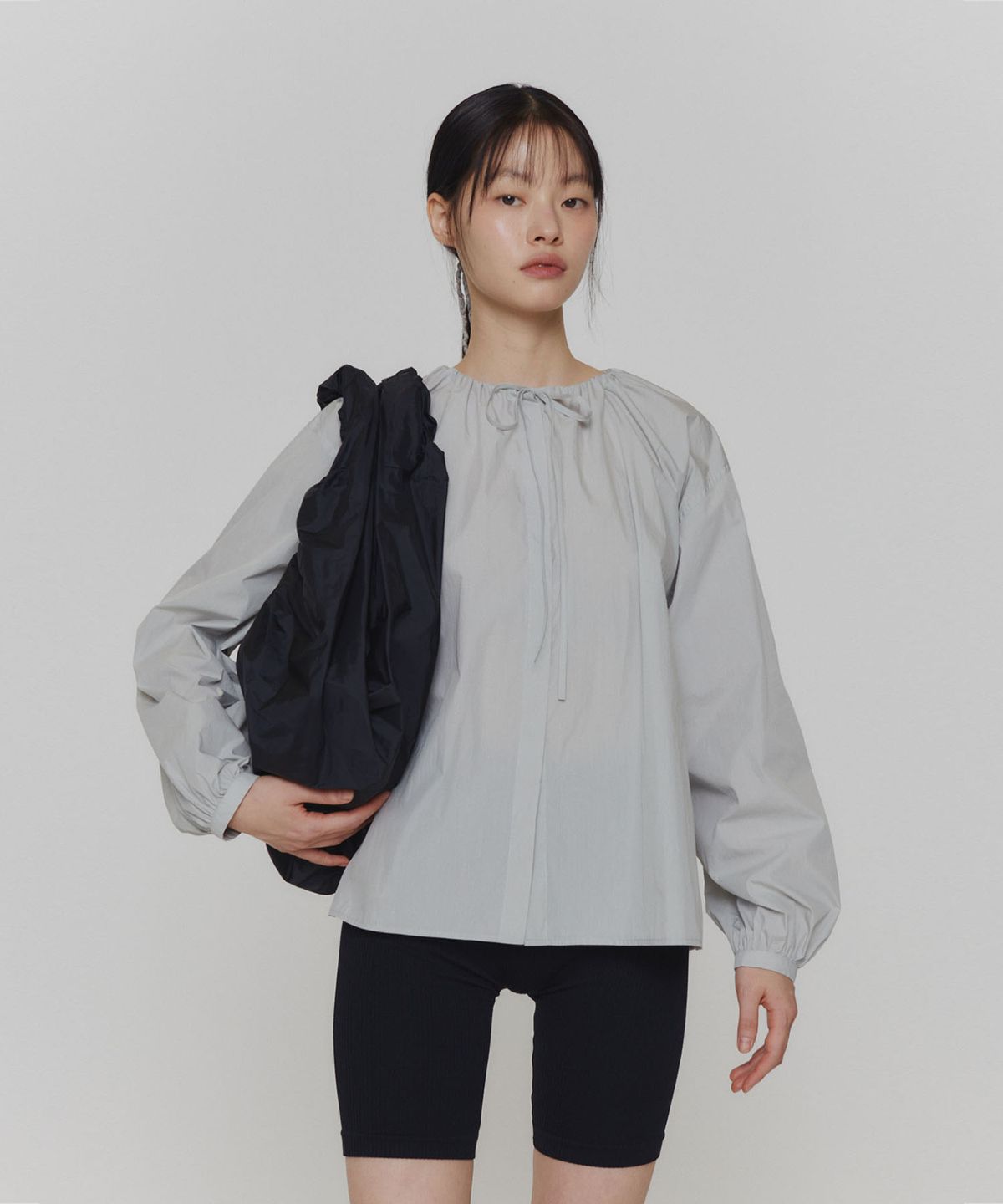 아모멘토(AMOMENTO) SHIRRING TOTE BAG_BLACK