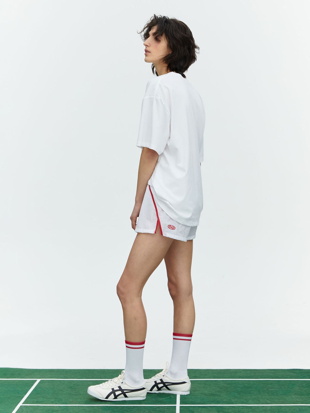 미나수(MENASOO) RUNNING TRACK NYLON SHORTS_WHITE