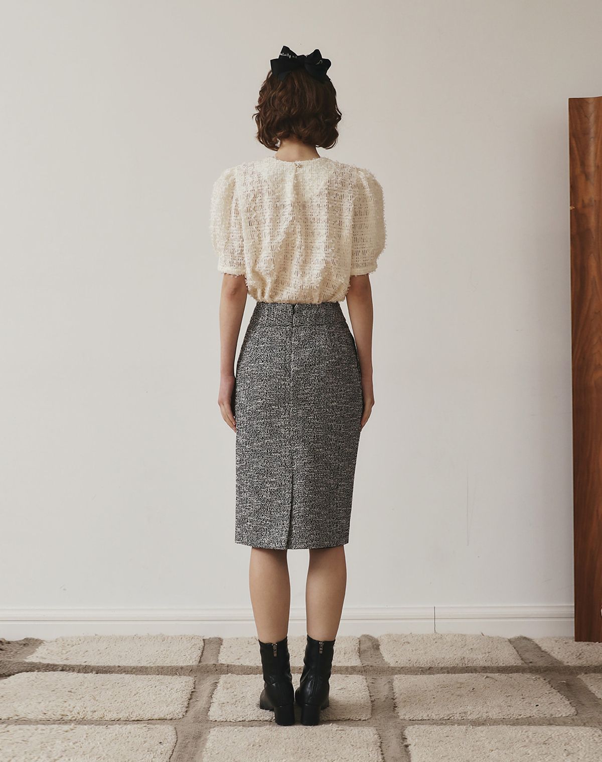 지에마르(GIEMAR) ROMANTIC HLINE SKIRT BLACK
