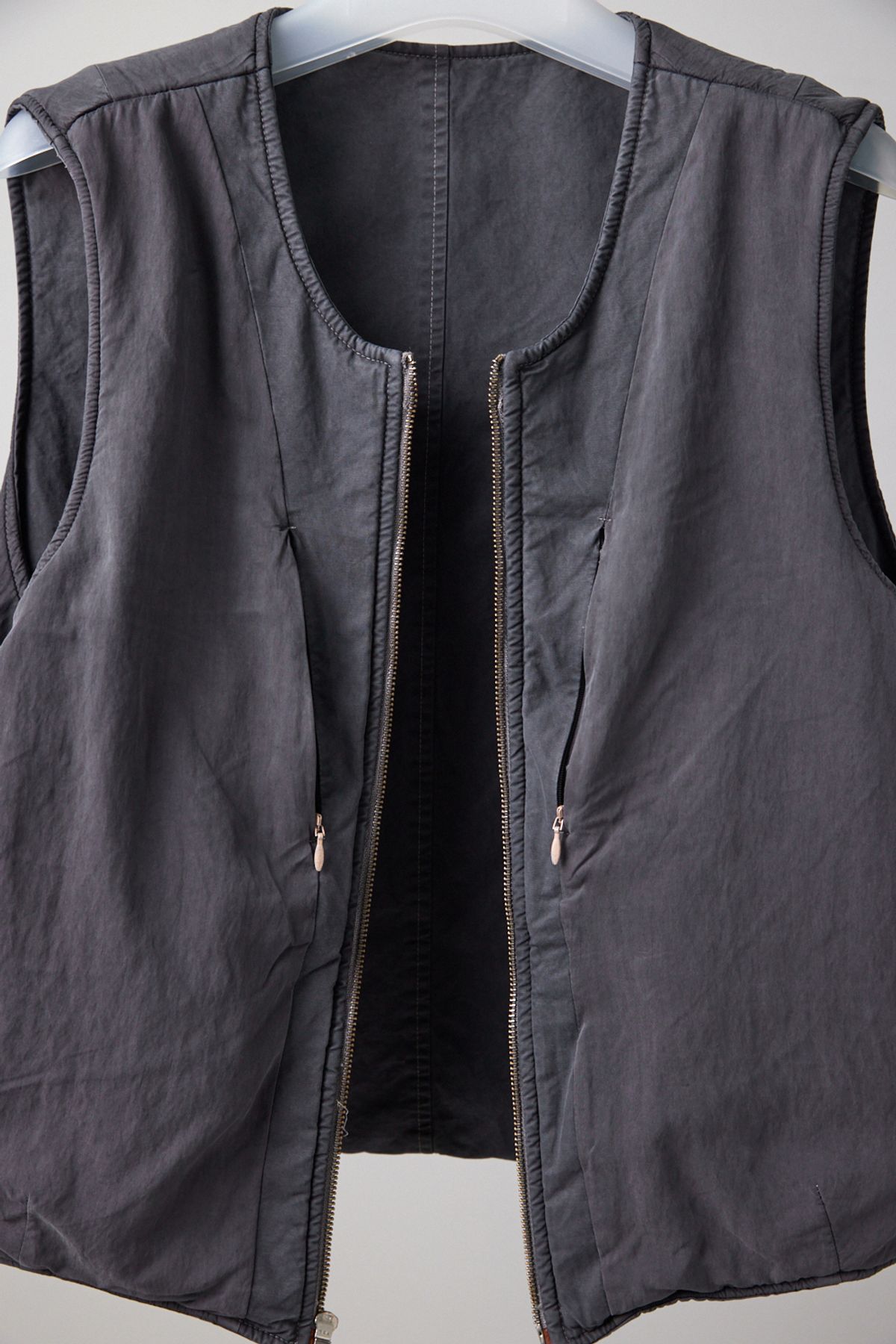 해칭룸(HATCHINGROOM) VTG Layering Vest Dyed Grey
