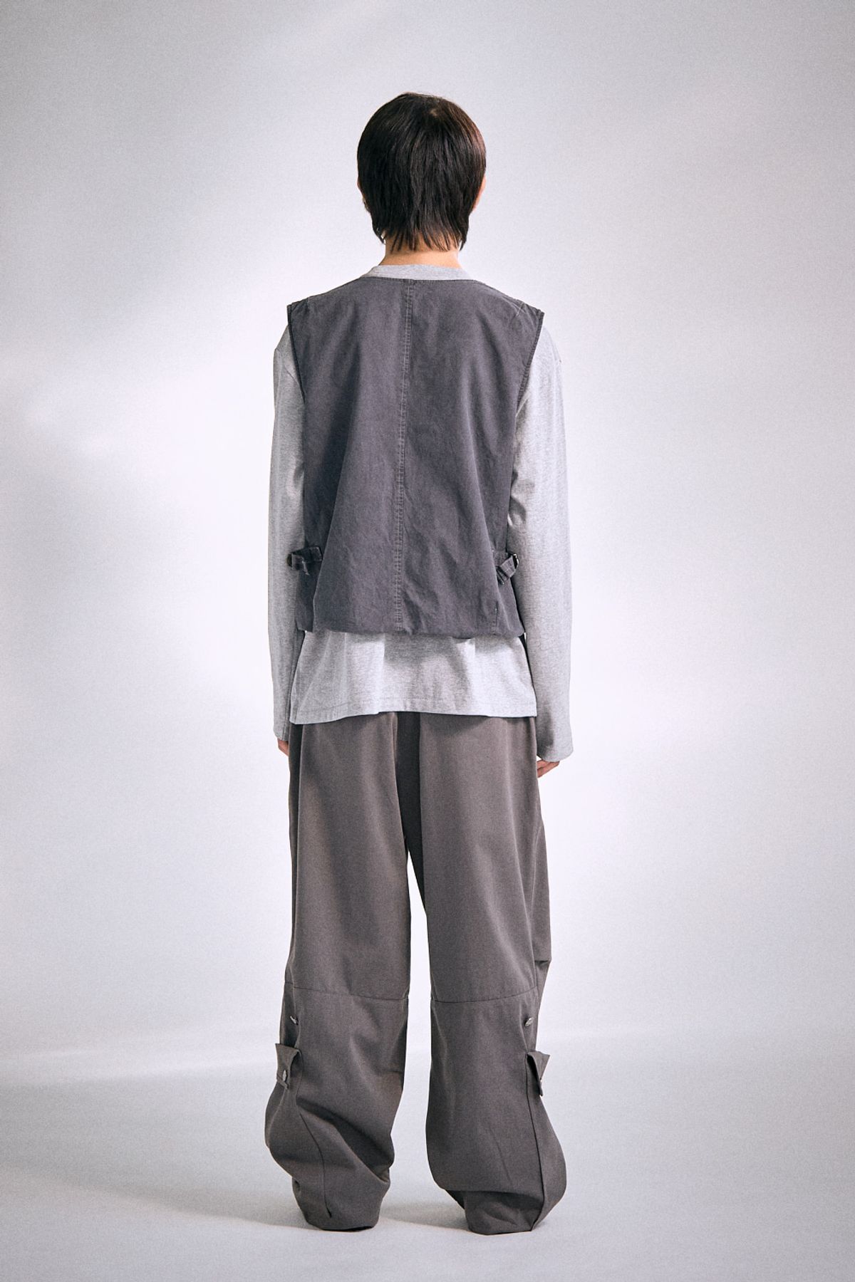 해칭룸(HATCHINGROOM) VTG Layering Vest Dyed Grey