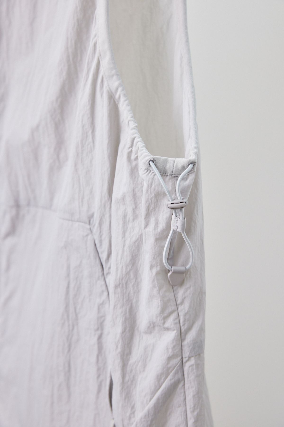 해칭룸(HATCHINGROOM) String Vest Light Grey