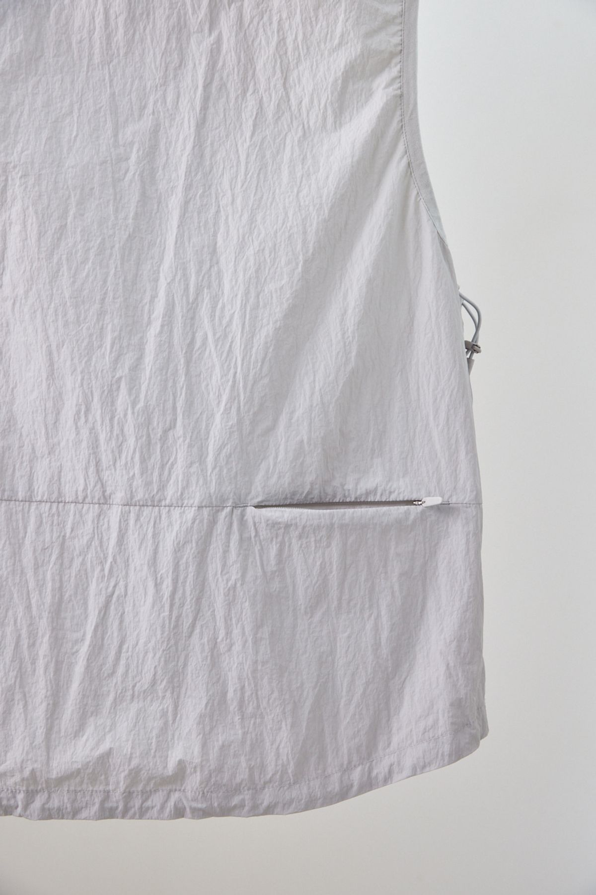 해칭룸(HATCHINGROOM) String Vest Light Grey