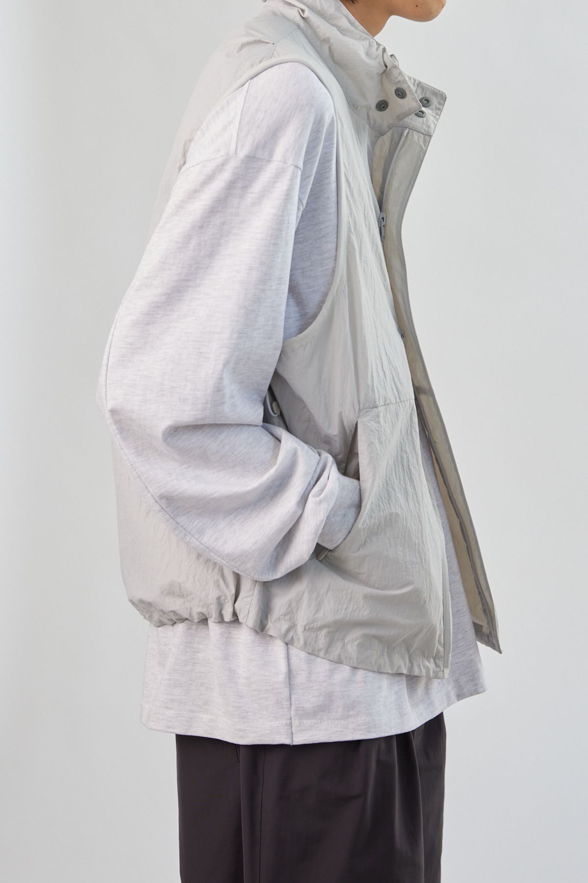 해칭룸(HATCHINGROOM) String Vest Light Grey
