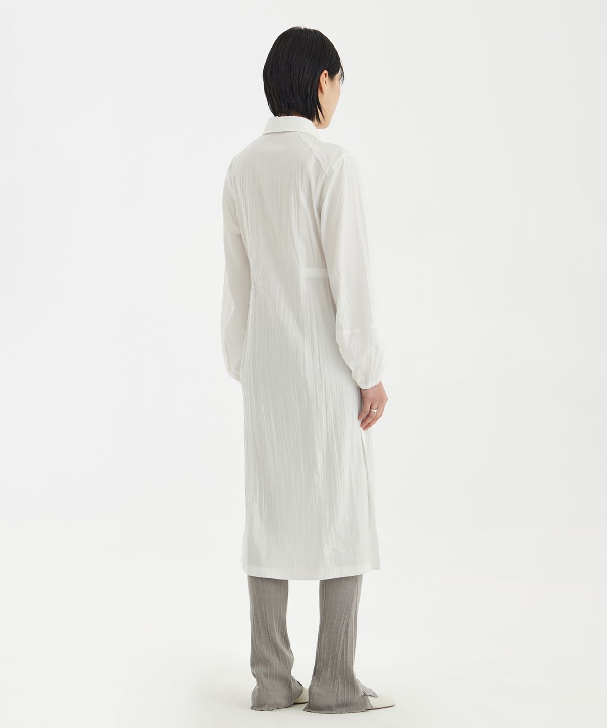 유스(YOUTH) Side-Slit Shirt Dress - White