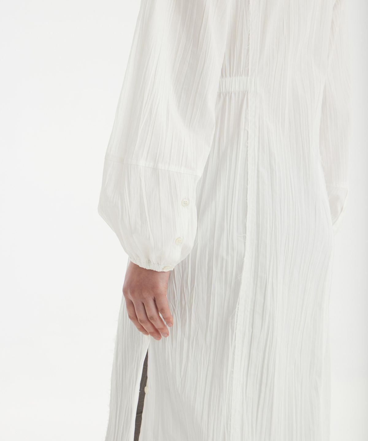 유스(YOUTH) Side-Slit Shirt Dress - White