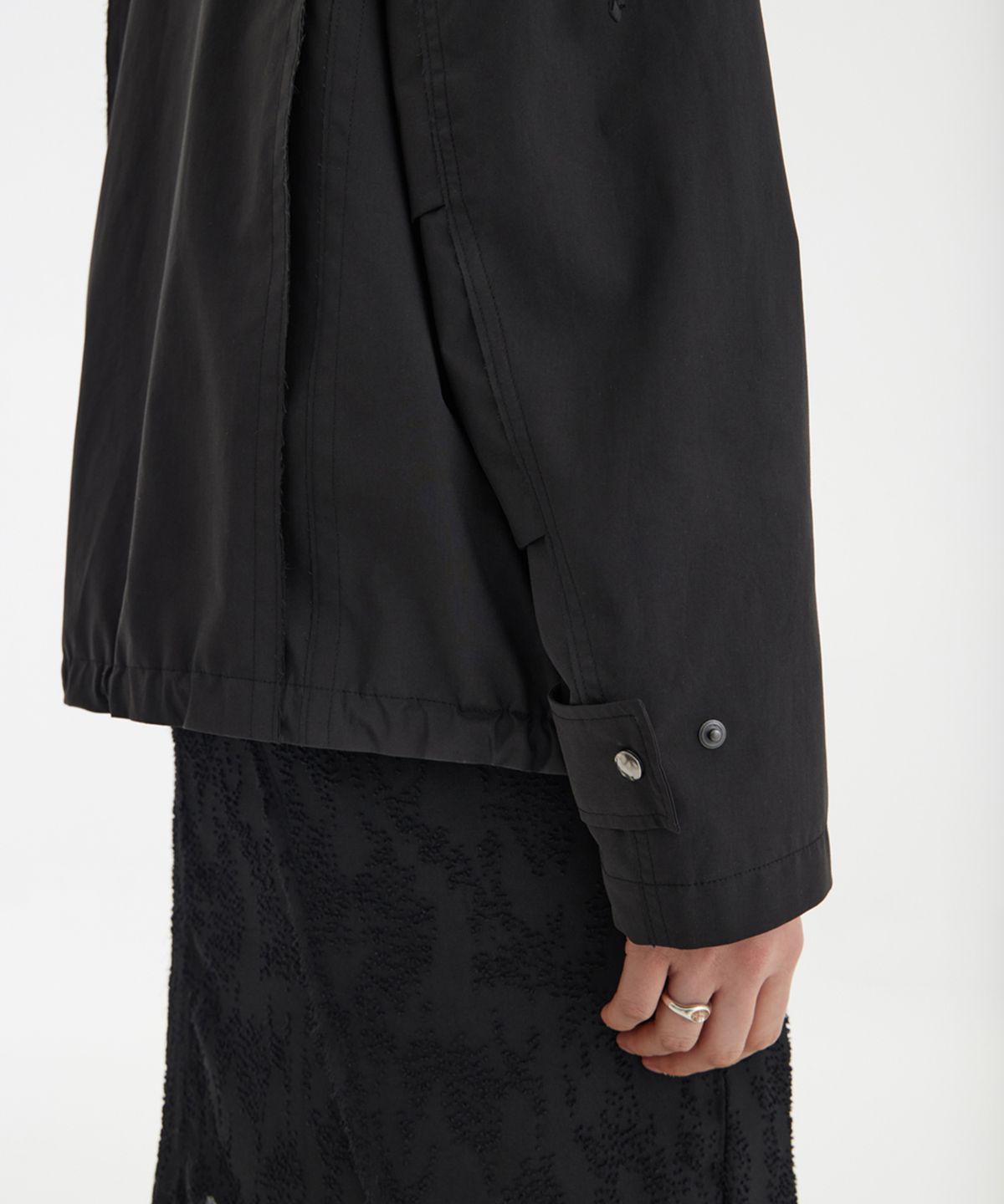 유스(YOUTH) Cut-Off Oversized Blouson - Black