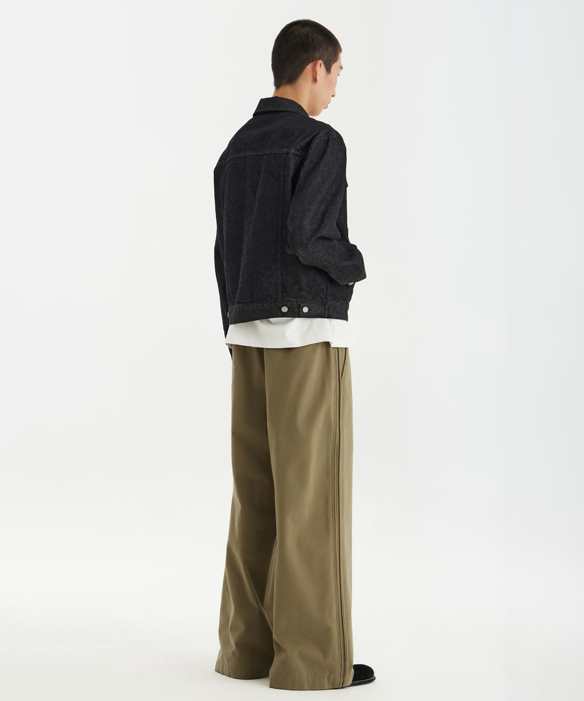 유스(YOUTH) Denim Trucker Jacket - Washed Black