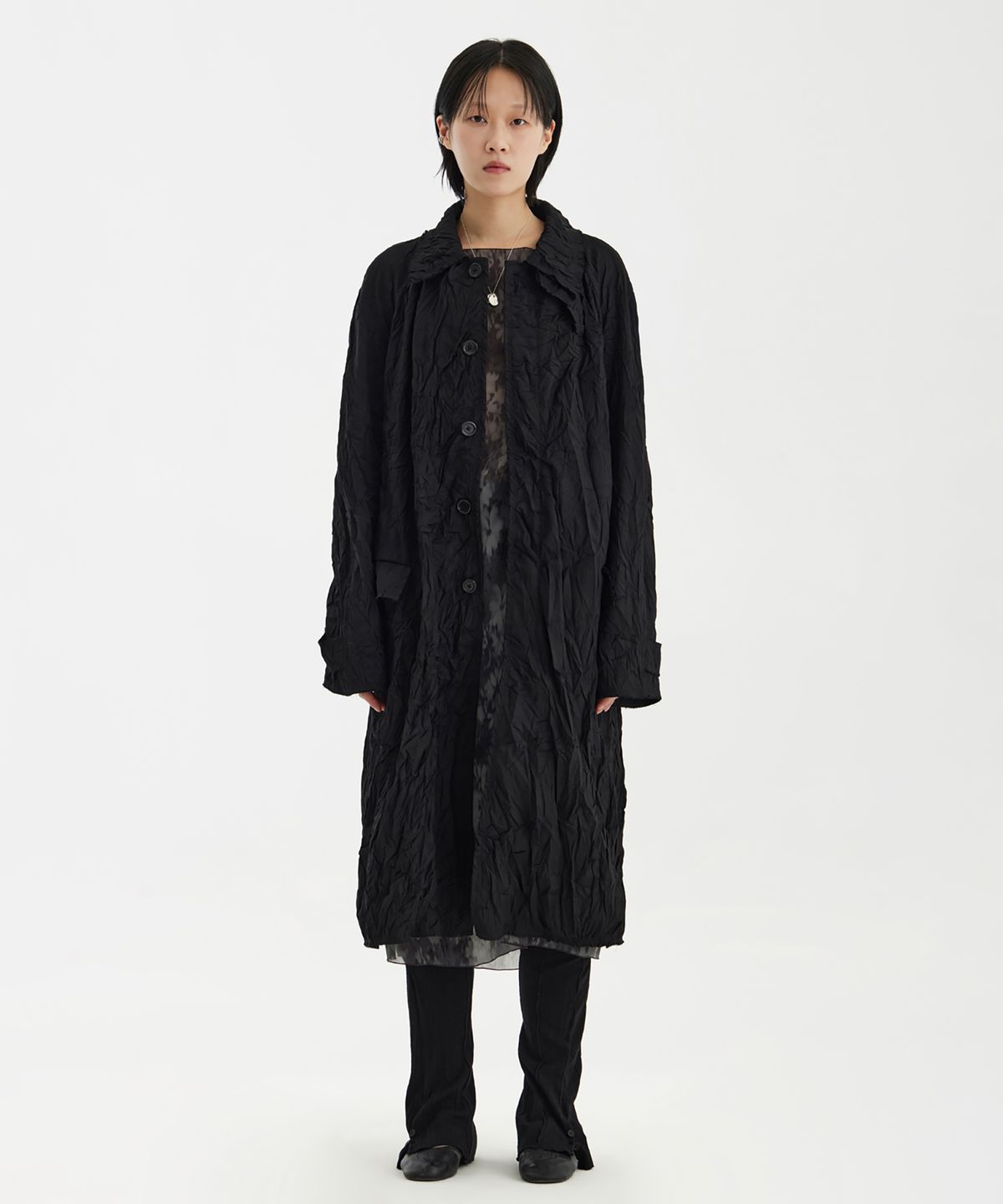 유스(YOUTH) Cut-Off Mac Coat - Black Creased