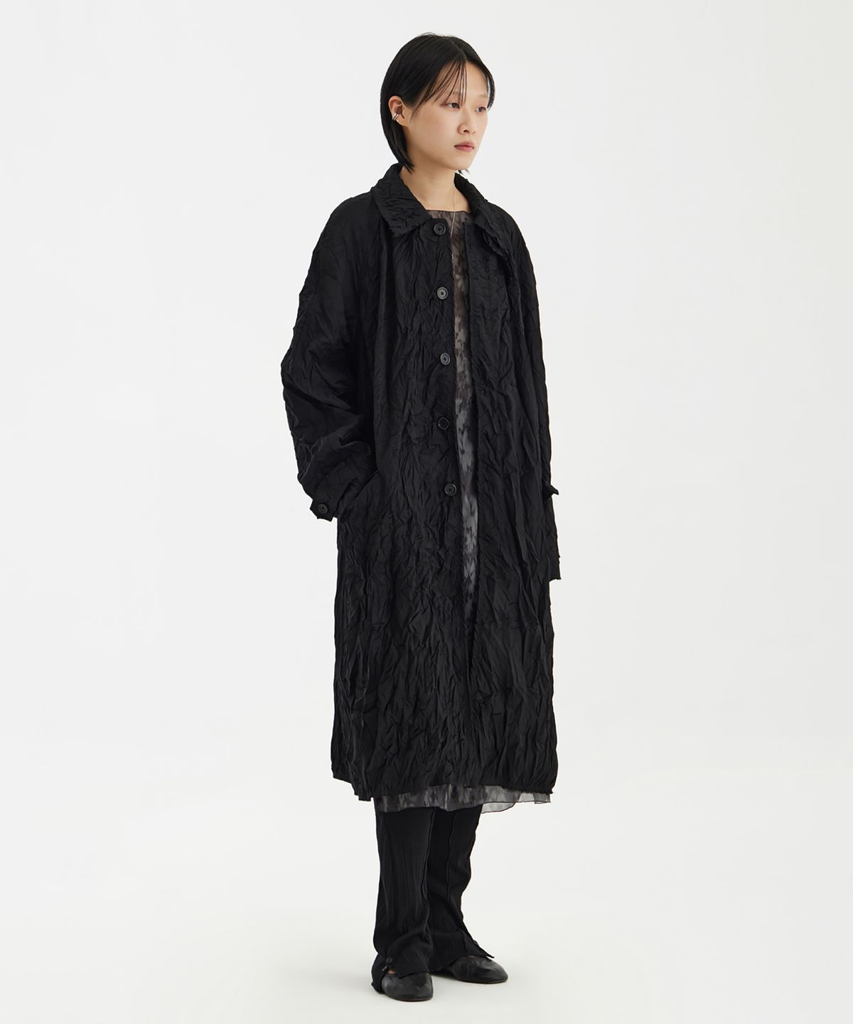 유스(YOUTH) Cut-Off Mac Coat - Black Creased