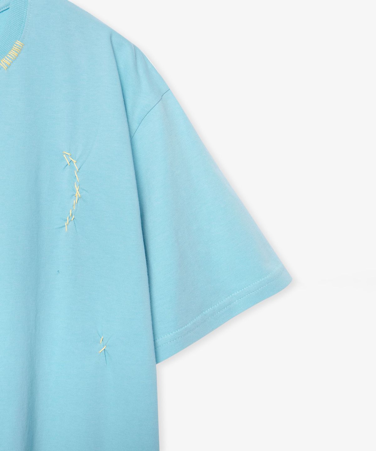 벌스데이수트(BIRTHDAYSUIT) HAND STITCH T-SHIRT (SKY BLUE)