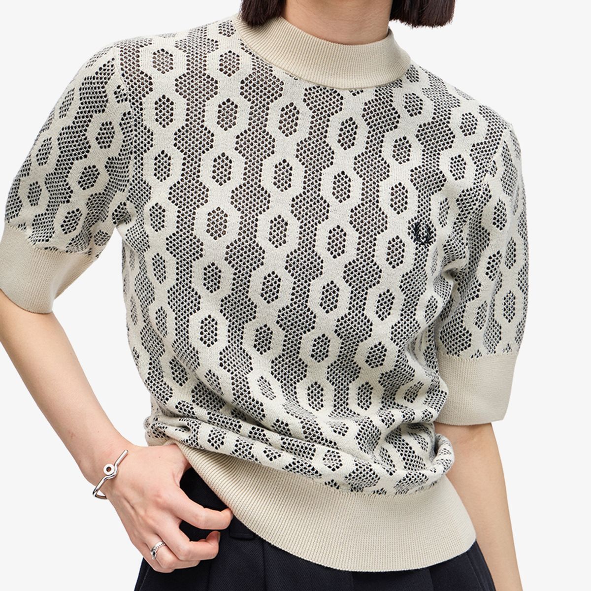 프레드페리(FRED PERRY) [Womens] 오픈 니트 숏 슬리브 메리노울 니트(691) AFPF2417116-691