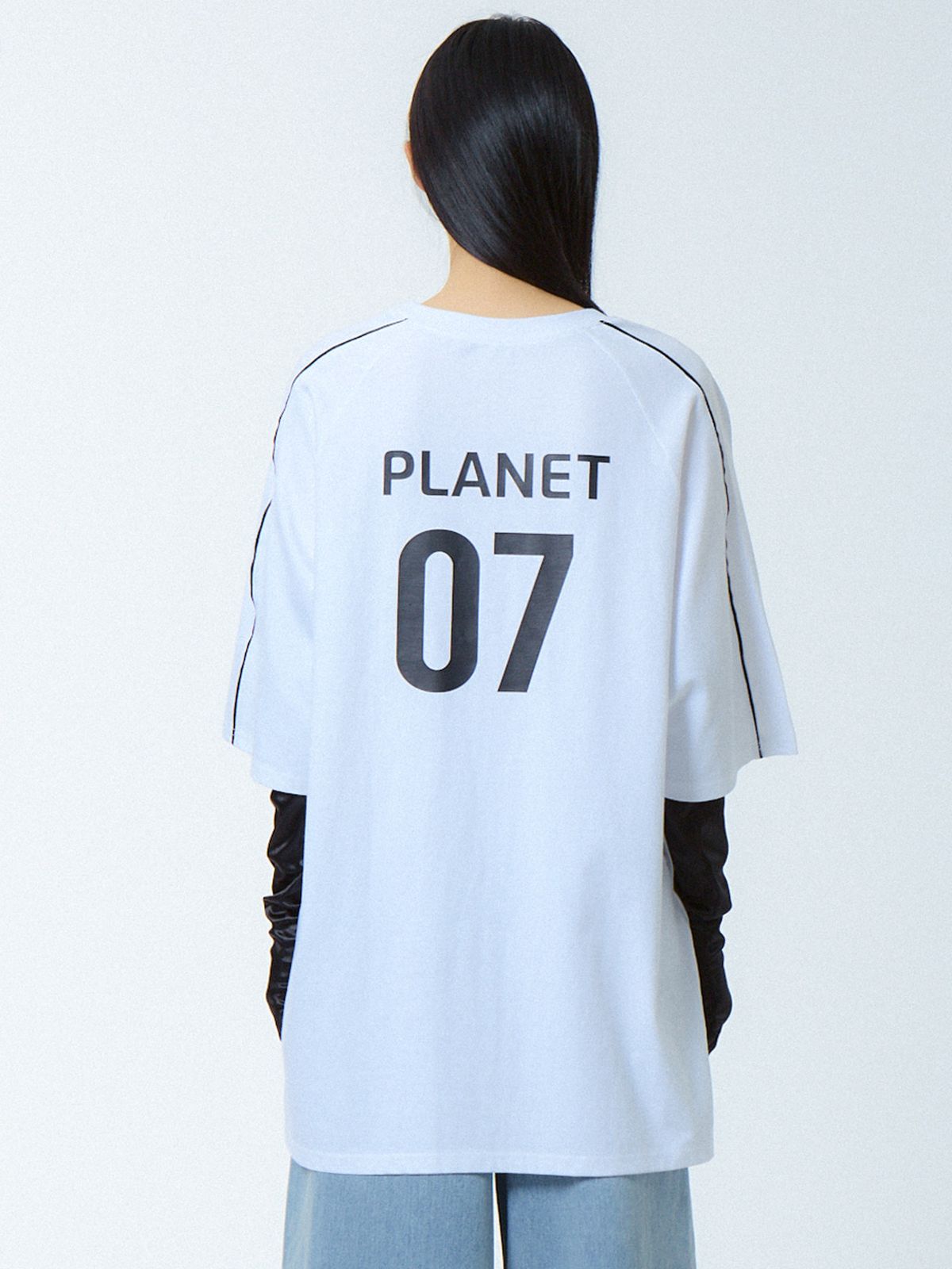 언노운 플라넷(UNKNOWN PLANET) 루즈핏 나그랑 싸커 져지 화이트