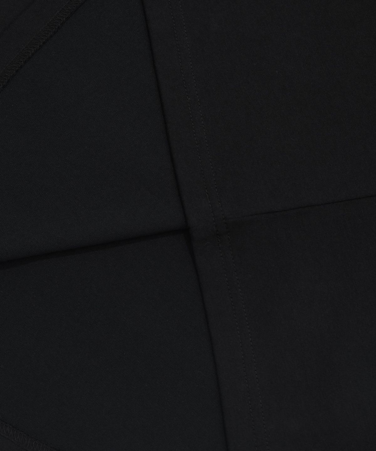 커버낫(COVERNAT) 엠블럼 롱슬리브 블랙