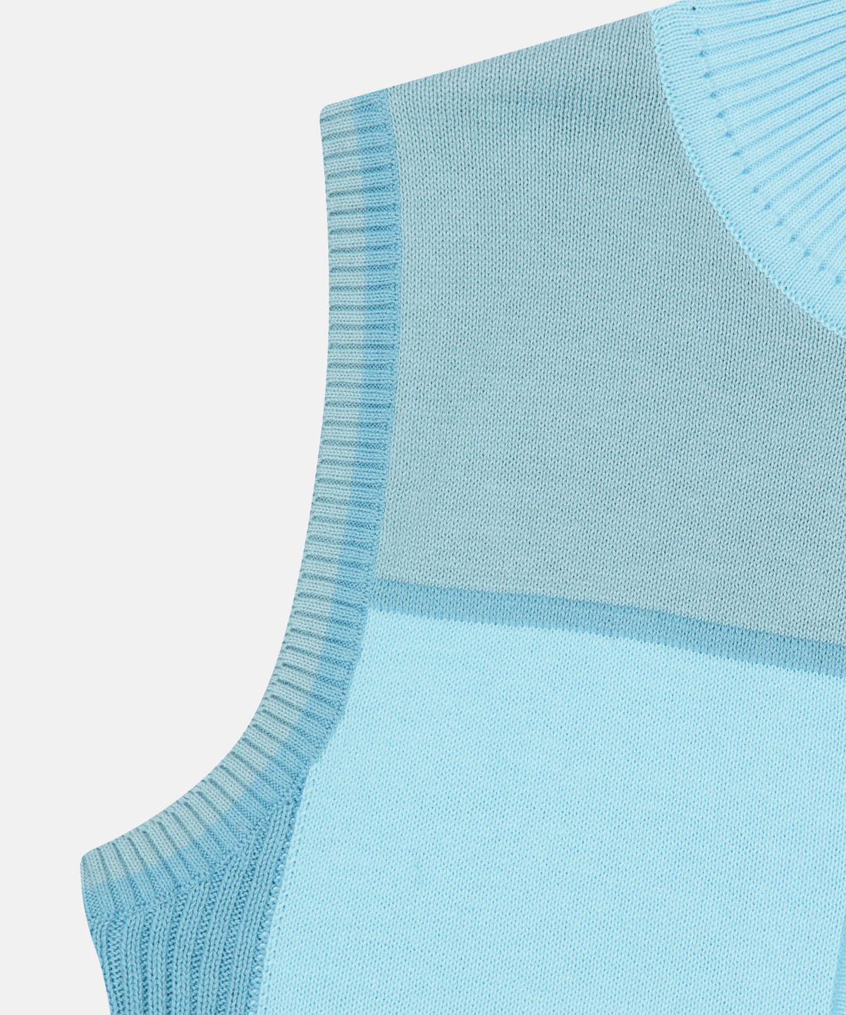 썬러브투어(SUNLOVETOUR) W High Neck Full Zip Knit Vest Light Blue