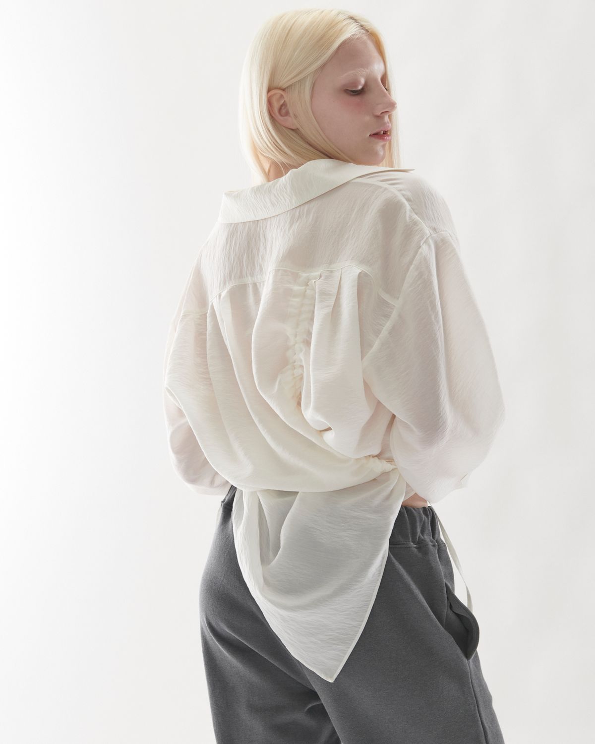 씨이제이(CEJ) 백스트링 셔츠