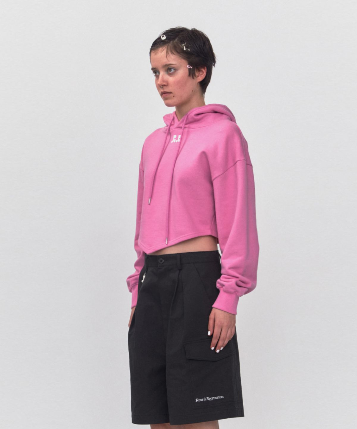 레스트앤레크레이션(REST&RECREATION) RR ARROW POINT HOODIE_PINK
