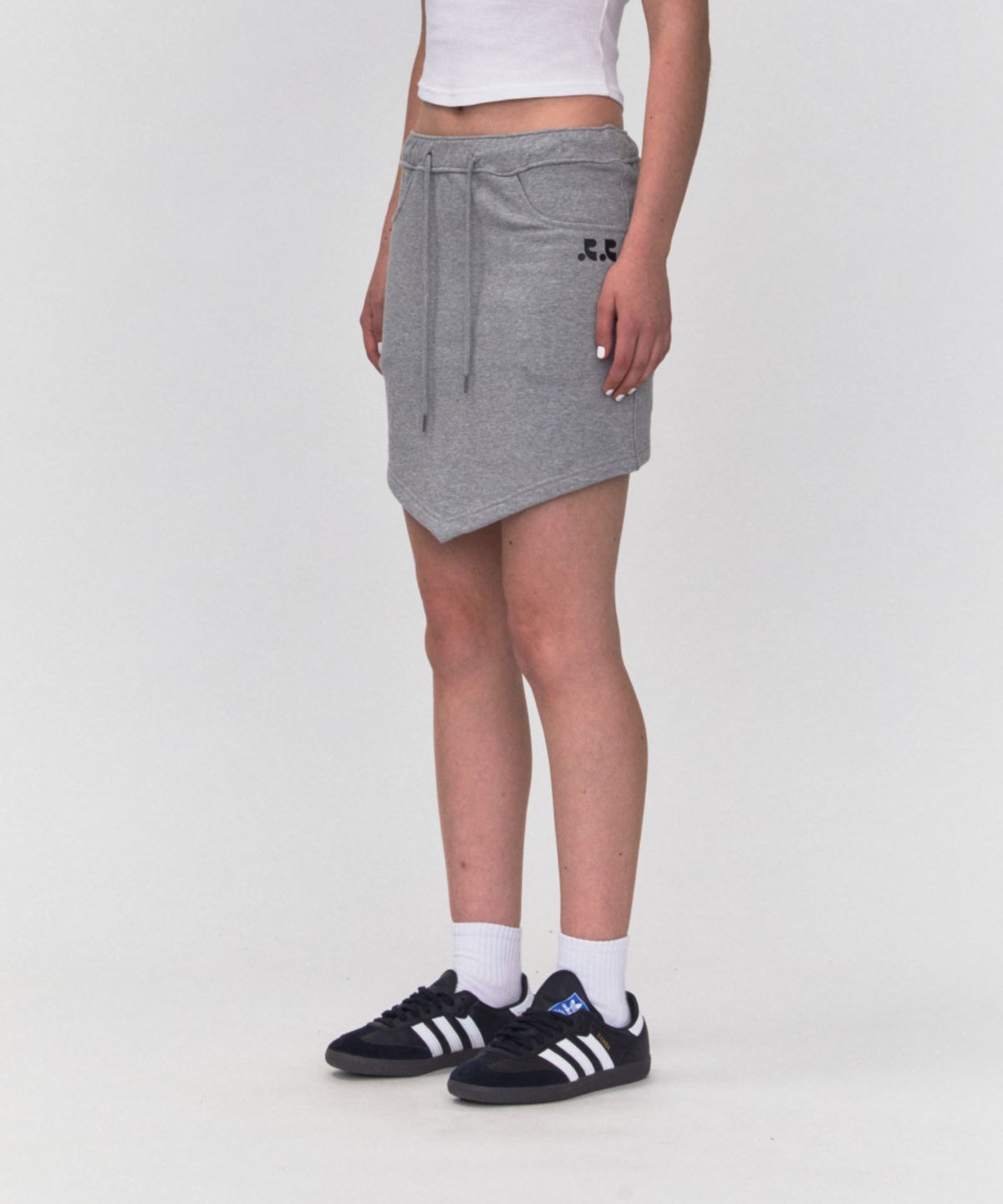 레스트앤레크레이션(REST&RECREATION) RR ARROW POINT SKIRT_GREY