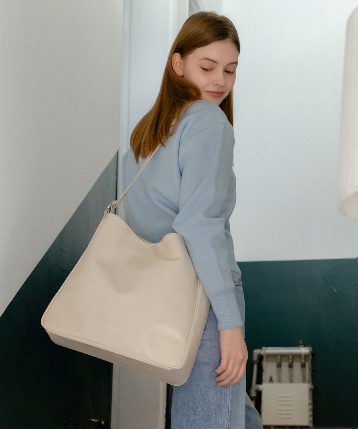 아노에틱(ANOETIC) ANC TIMELESS HOBO BAG_IVORY
