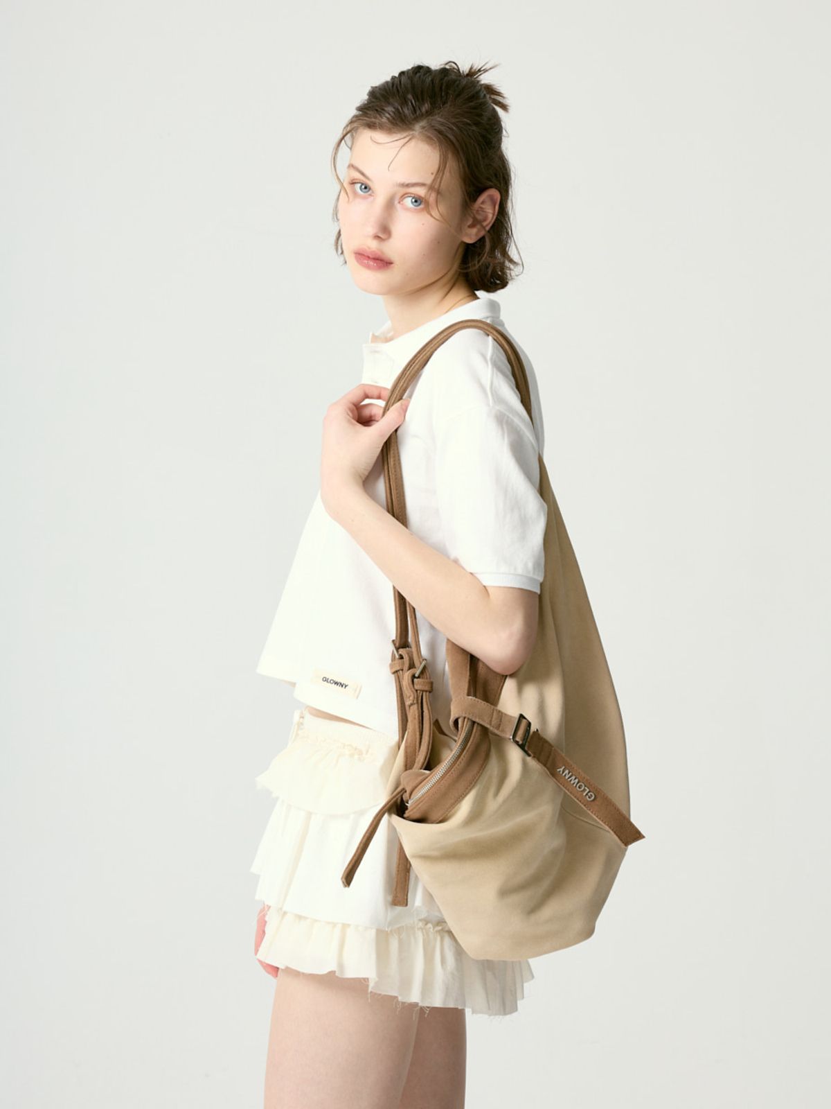 글로니(GLOWNY) TAO REAL SUEDE HOBO BAG (SAND)
