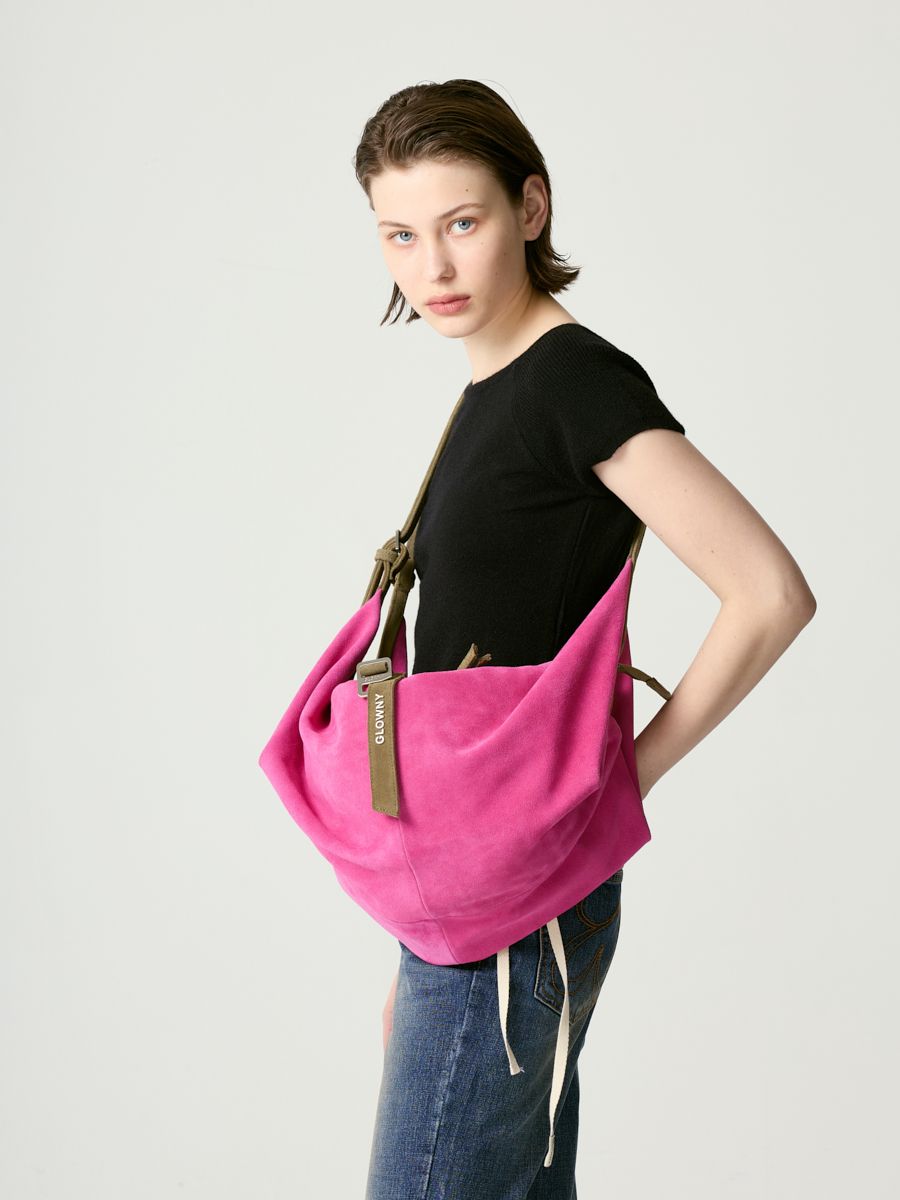 MUSINSA | GLOWNY TAO REAL SUEDE HOBO BAG (VIVA MAGENTA)