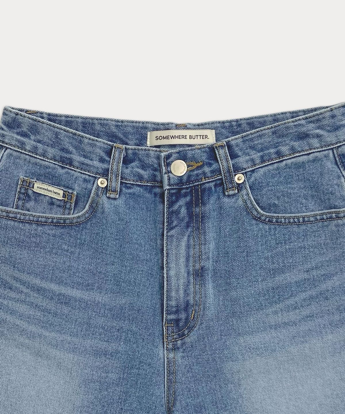 썸웨어버터(SOMEWHEREBUTTER) Cutting half denim pants - middle blue