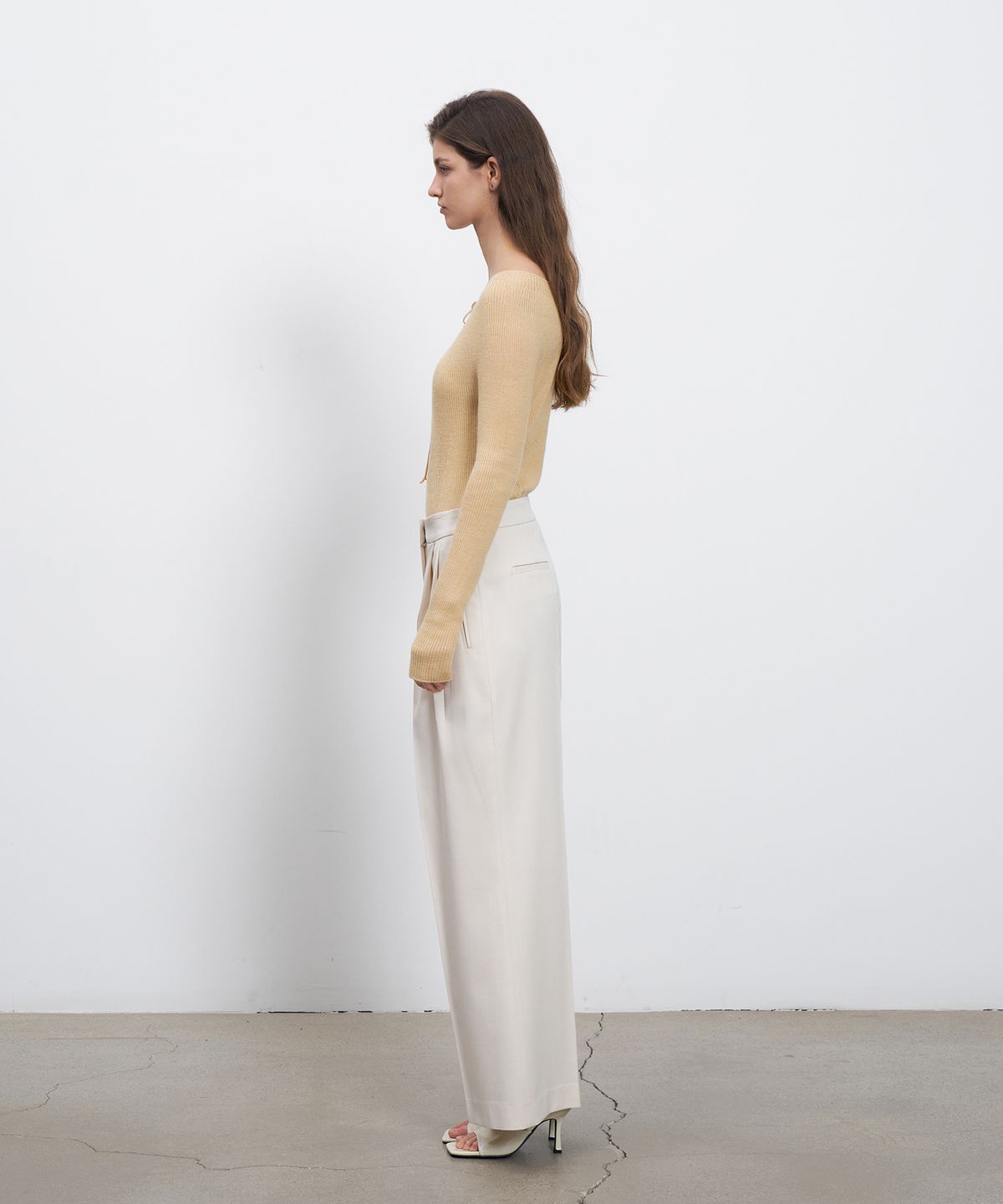르네제이(RENEJ) Able Two Tuck Pants