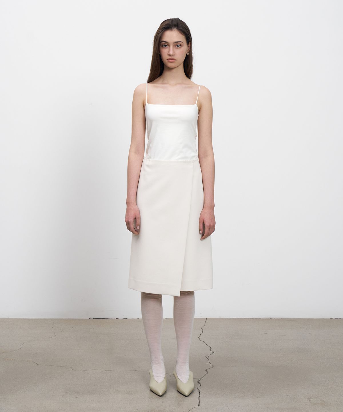 르네제이(RENEJ) Unbalanced Slit Wrap Skirt