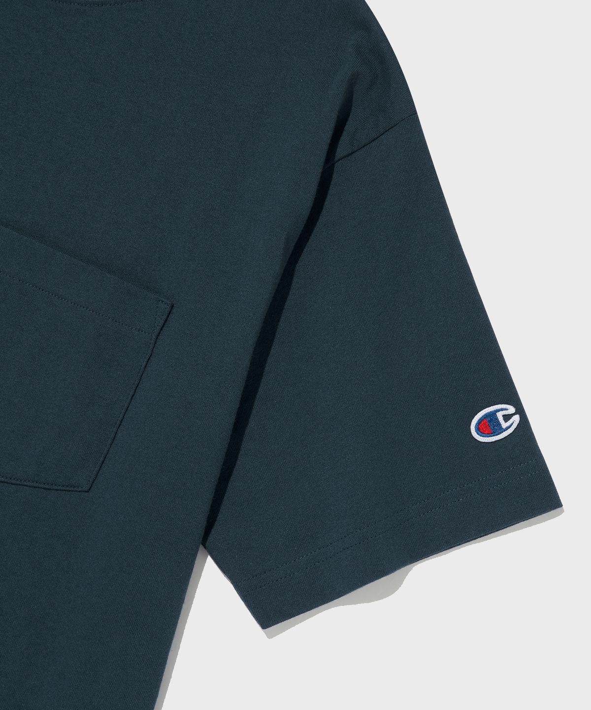 챔피온(CHAMPION) 베이직 포켓 반팔 티셔츠 Normal Navy