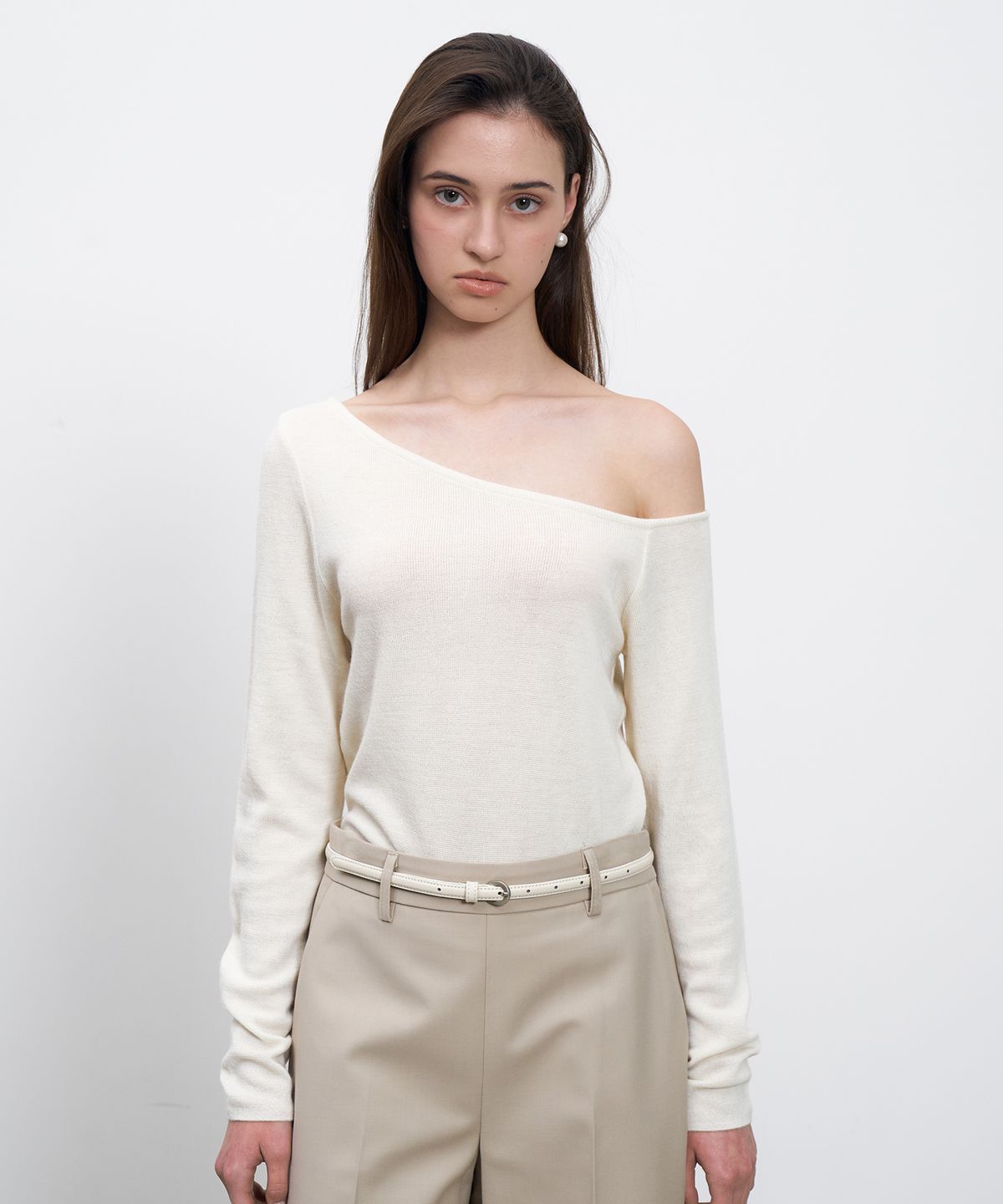 르네제이(RENEJ) One Off Shoulder Knit