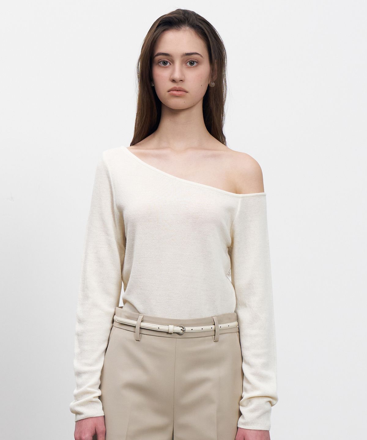 르네제이(RENEJ) One Off Shoulder Knit