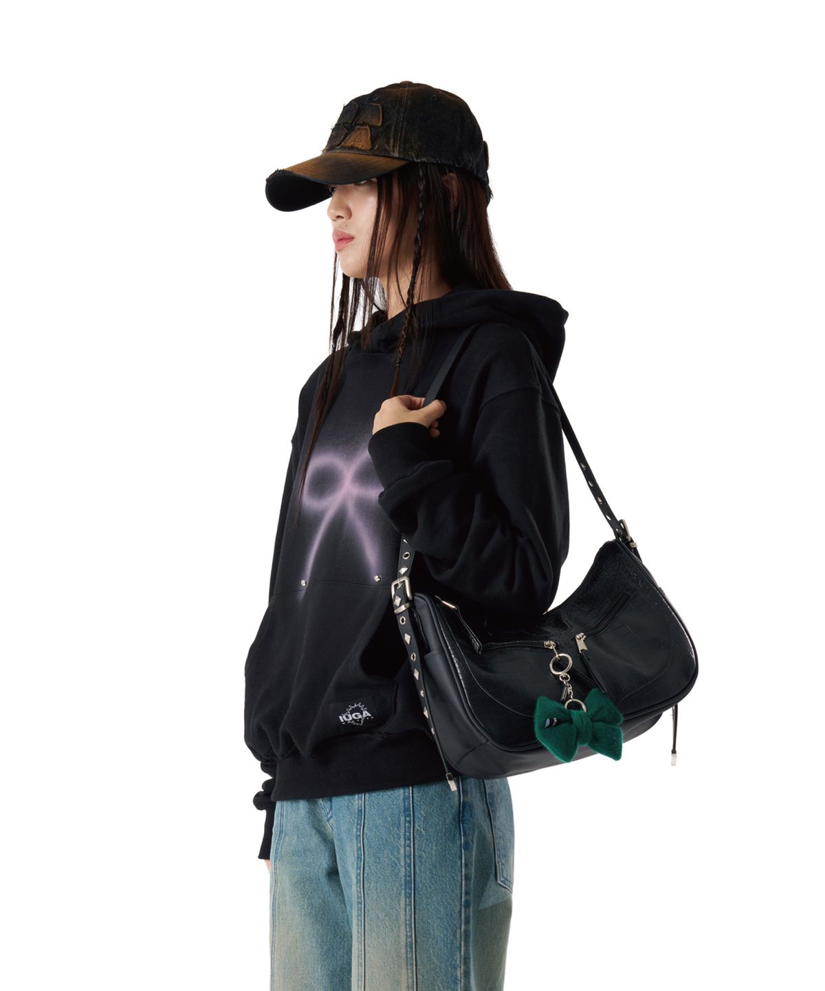 이우가마카라스(IUGAMAKARAS) Studded Ribbon Hoodie (Black)
