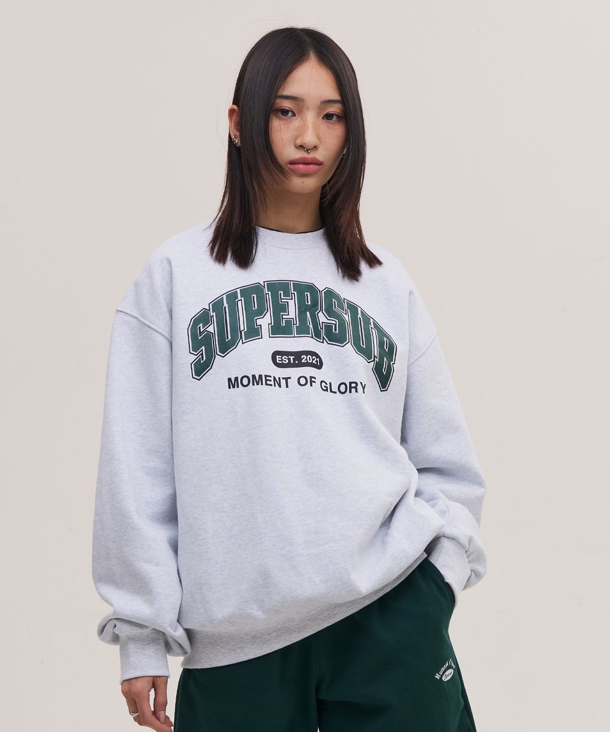 슈퍼서브(SUPERSUB) 컬리지 로고 스웨트셔츠 - 네이비