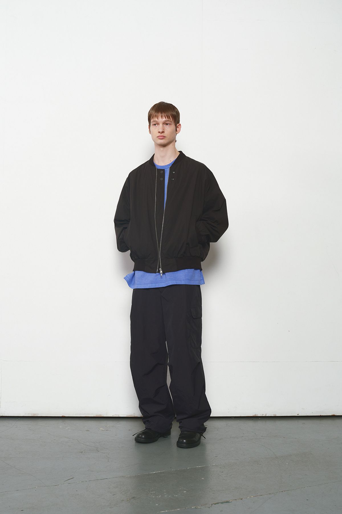 홀리선(HORLISUN) Rivera Crease Back Bomber Jacket Black