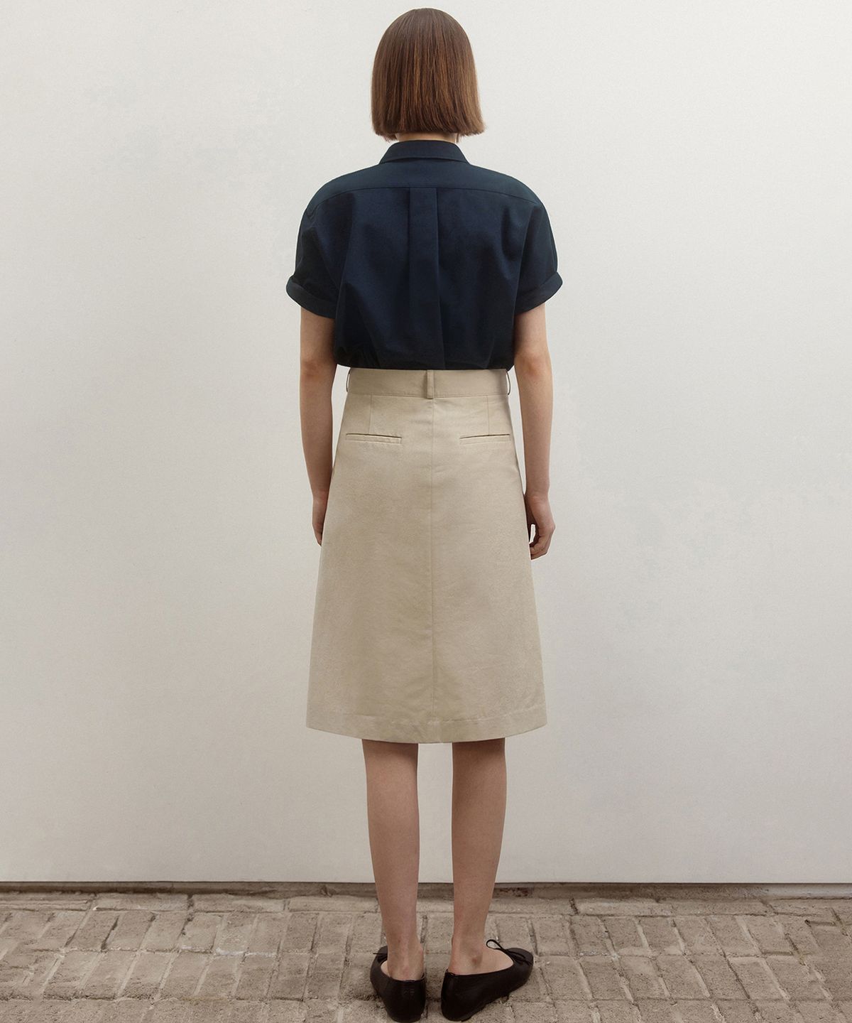 앤니즈(ANDNEEDS) Button belted skirt (beige)