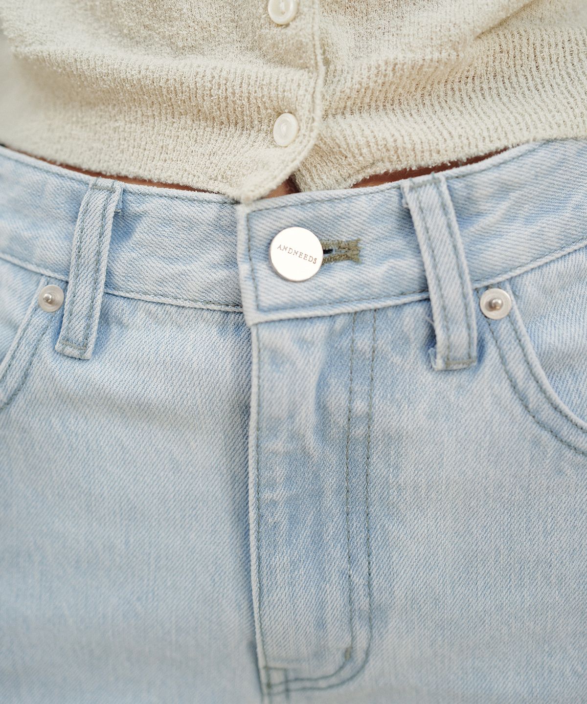 앤니즈(ANDNEEDS) Tate destroyed denim (light blue)