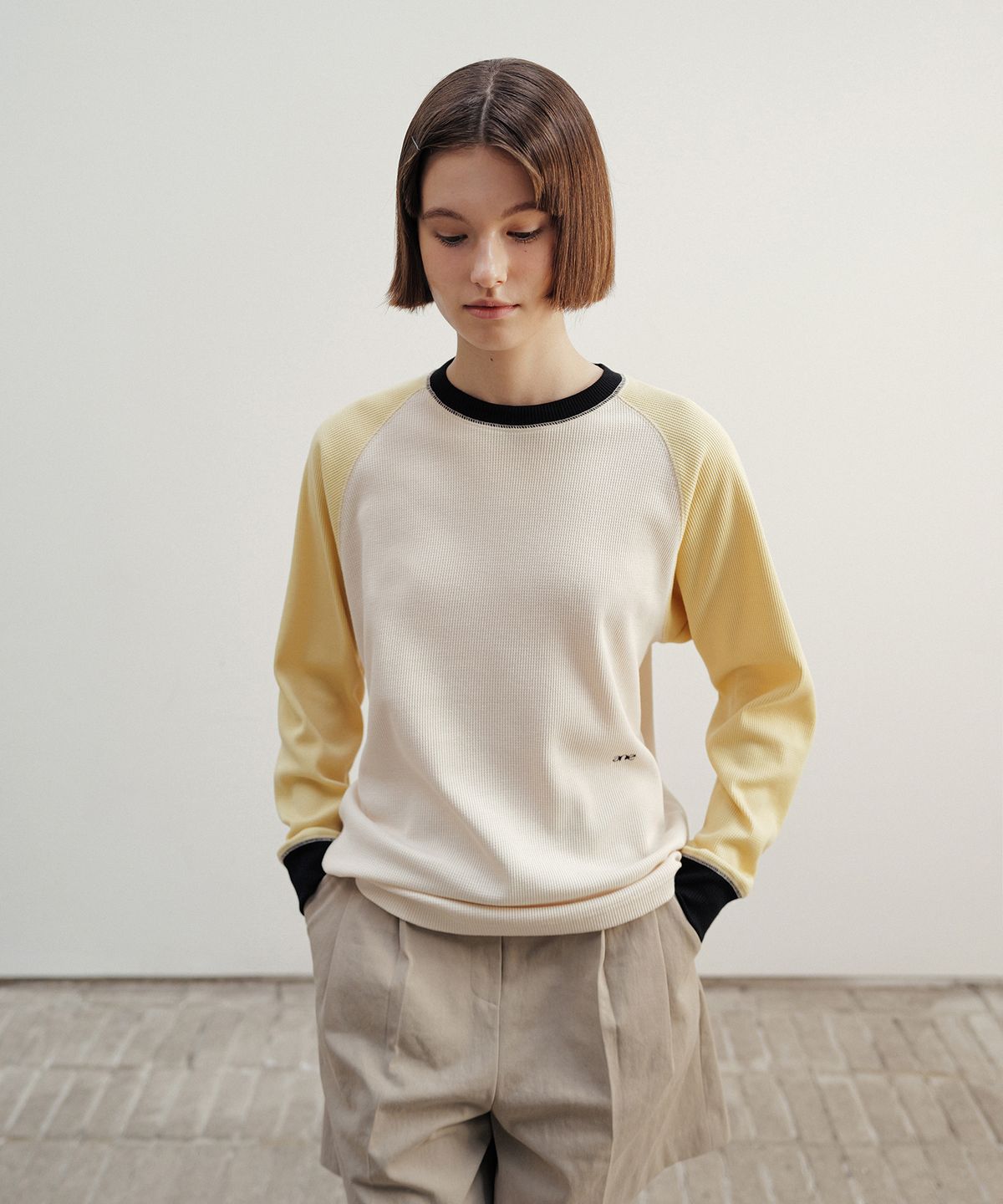 앤니즈(ANDNEEDS) Raglan waffle tee (yellow)