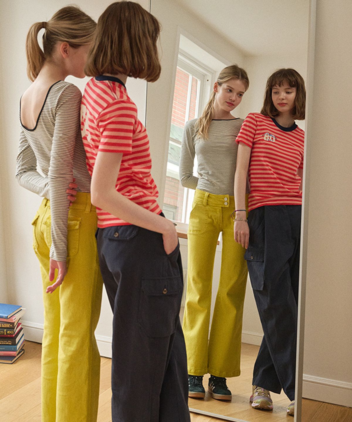 그린버터(GREENBUTTER) Two-way Stripe Patch Tee (Black)