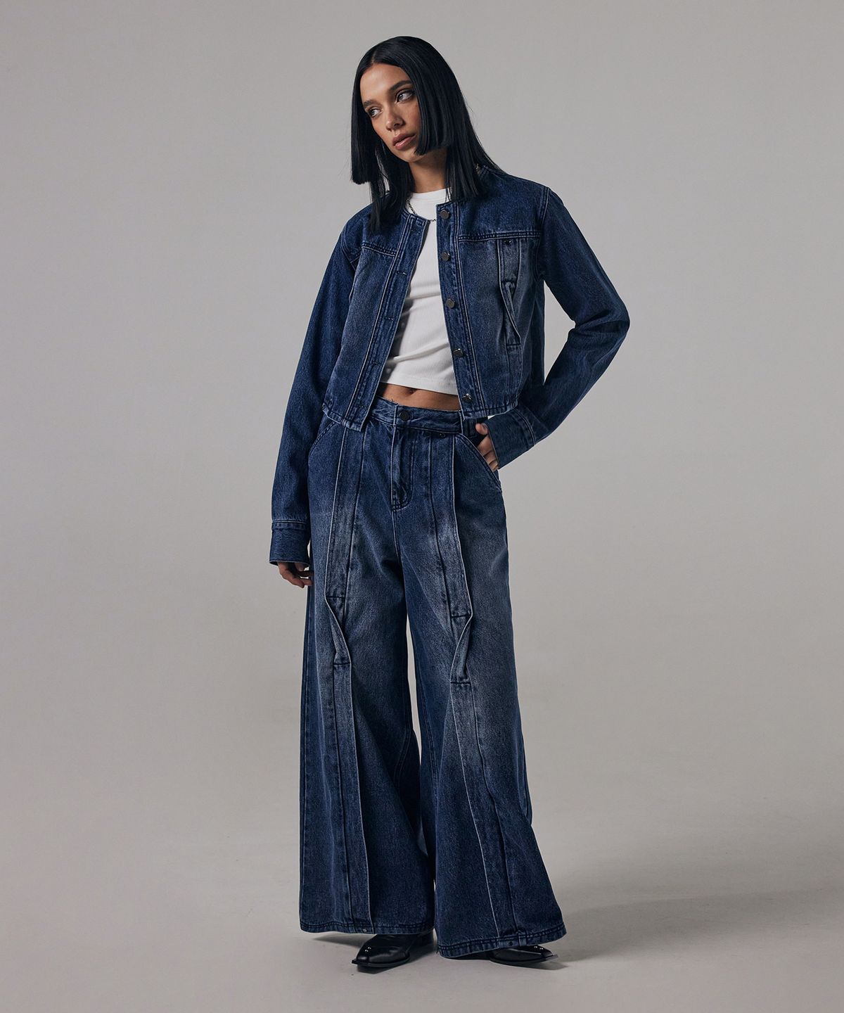 트리밍버드(TREEMINGBIRD) Twisted Wide Denim Set-up Pants [ Blue ]