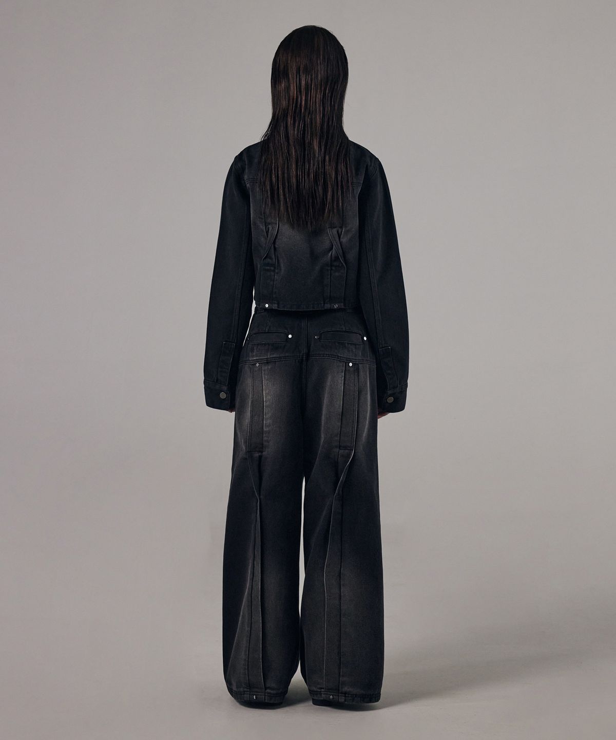 트리밍버드(TREEMINGBIRD) Twisted Non-collar Denim Set-up Jacket [ Black ]