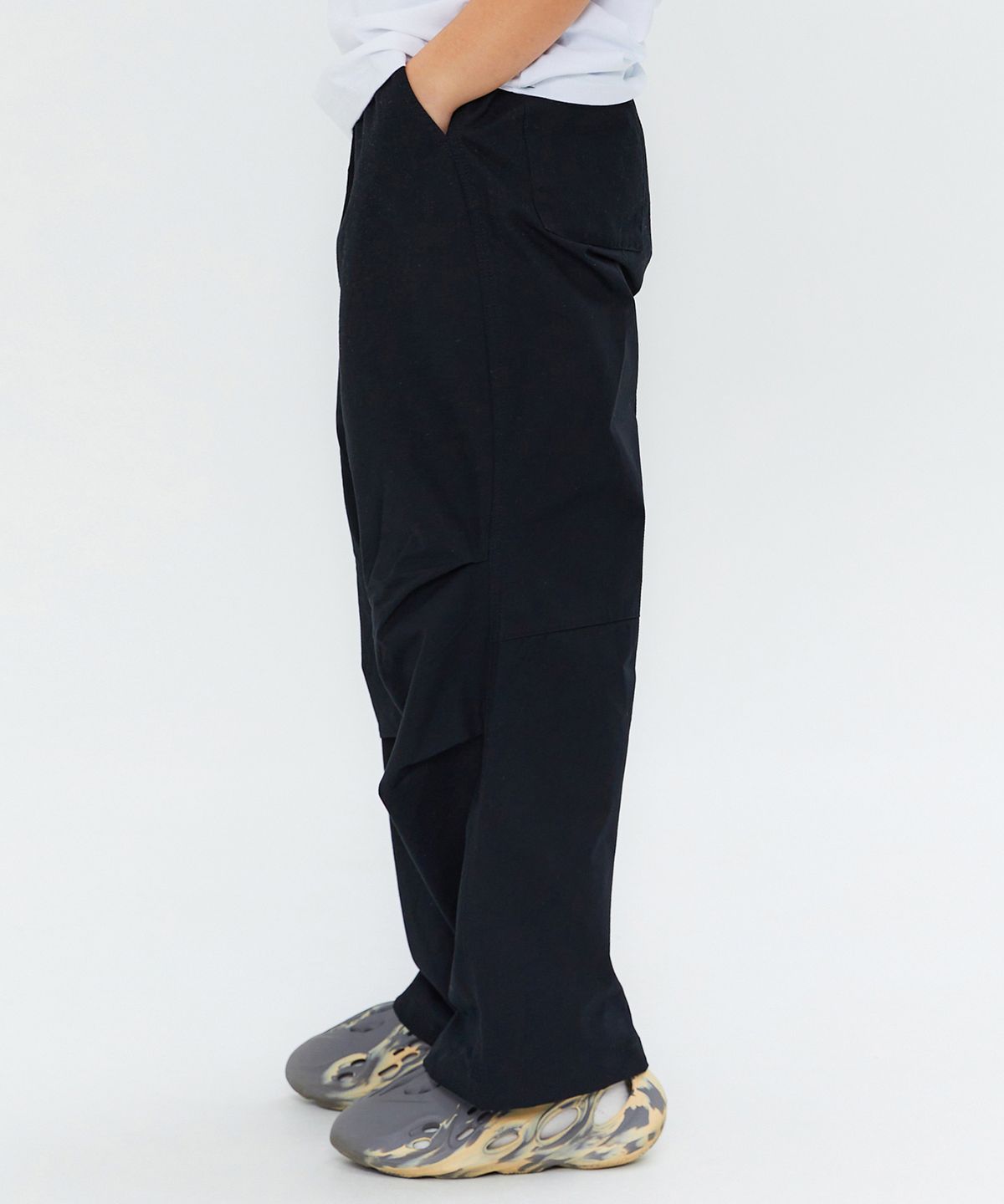 쿨트(KULTE) COTTON WIDE PARACHUTE PANTS BLACK