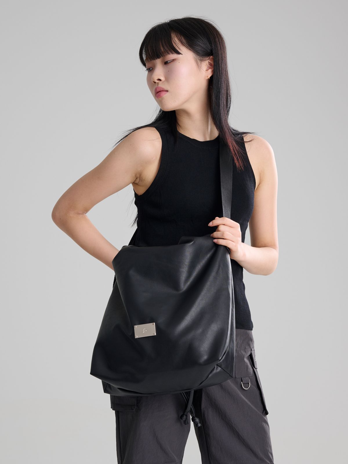 샐볼(SALBOL) LEATHER CITY CROSS BAG [BLACK]