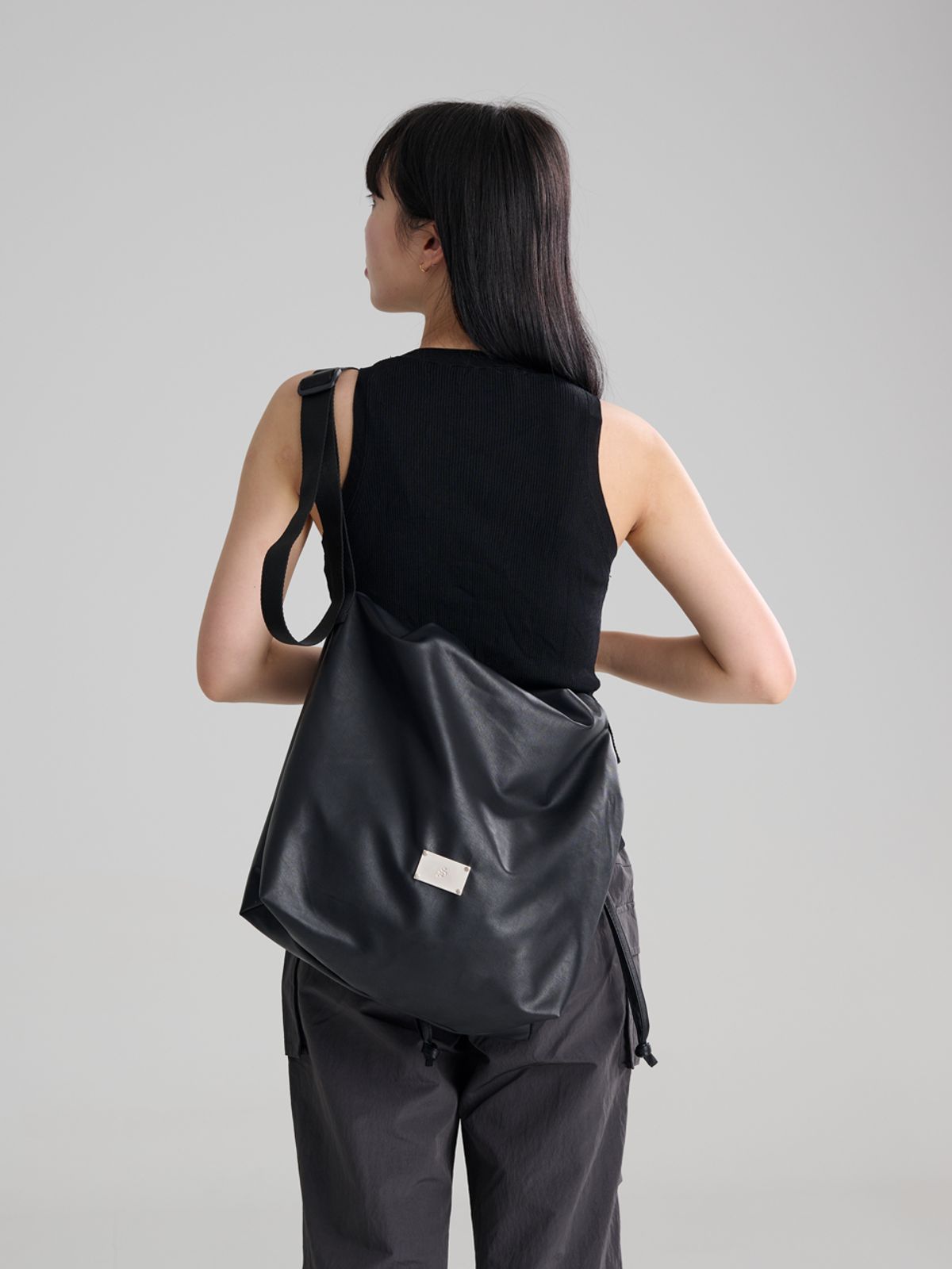 샐볼(SALBOL) LEATHER CITY CROSS BAG [BLACK]