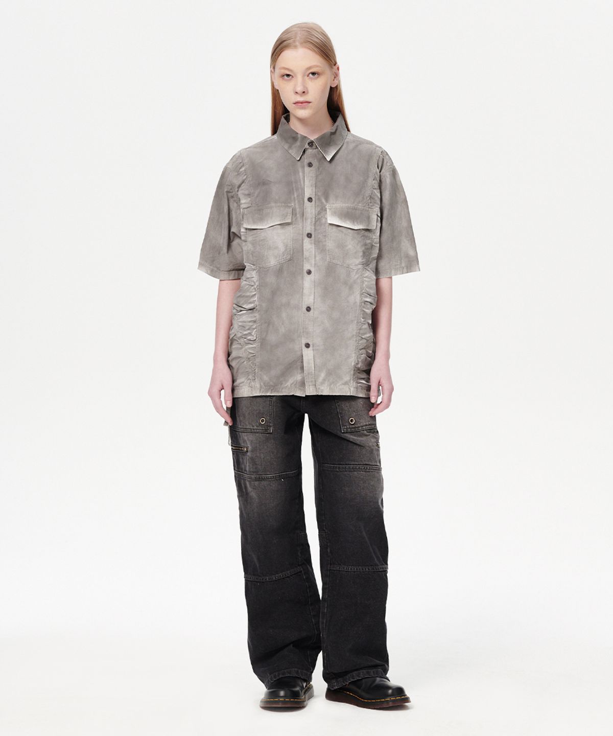 마하그리드(MAHAGRID) SPRAY DYED HALF SHIRT CHARCOAL(MG2EMMW340A)