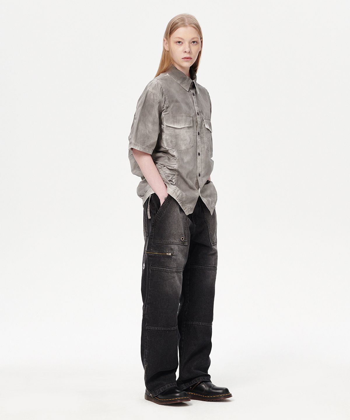 마하그리드(MAHAGRID) SPRAY DYED HALF SHIRT CHARCOAL(MG2EMMW340A)