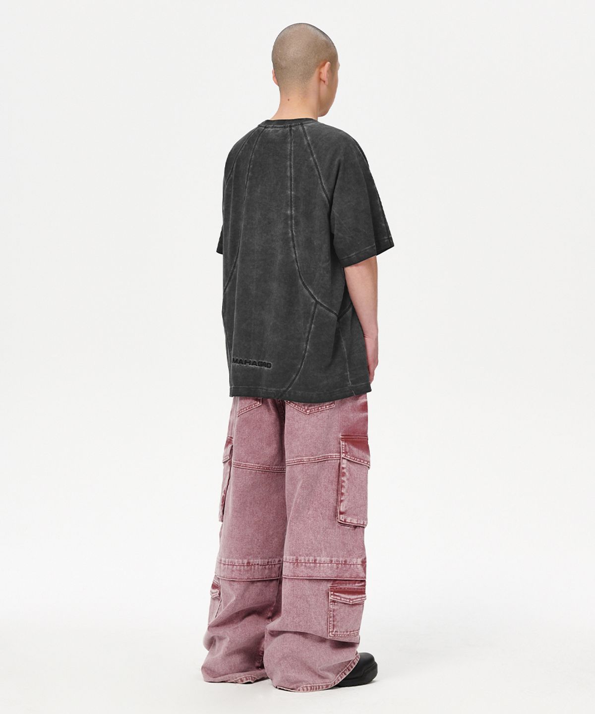 마하그리드(MAHAGRID) CURVED SEAM PIGMENT TEE CHARCOAL(MG2EMMT507A)