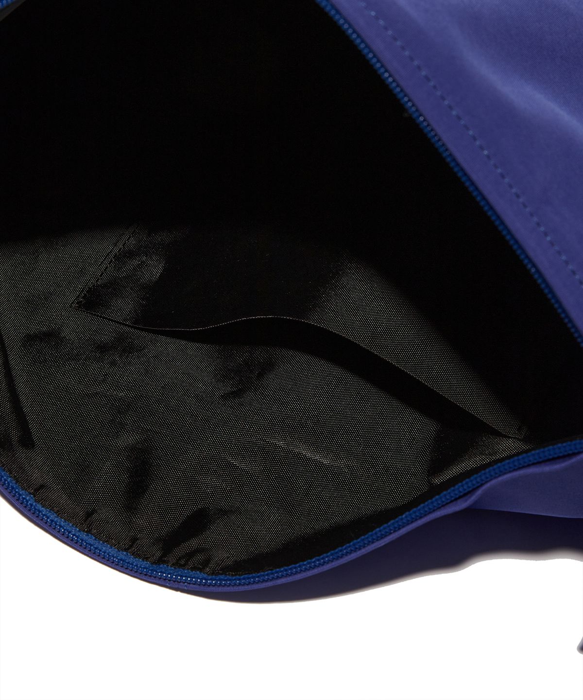 스웨이드(SUADE) HALFMOON CROSS BAG [PURPLE]